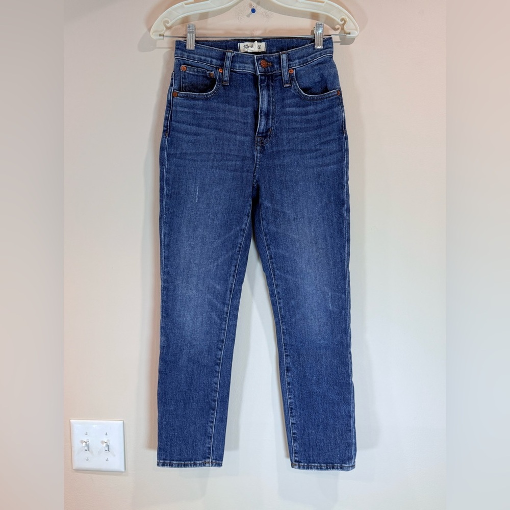 🔥NWOT Women’s High-Rise Women’s Jeans - Dark Blue Size 23🔥